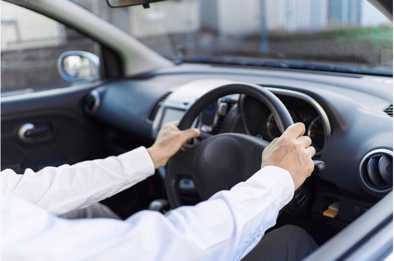 ハイブリッド車の燃費を向上させる乗り方とは？