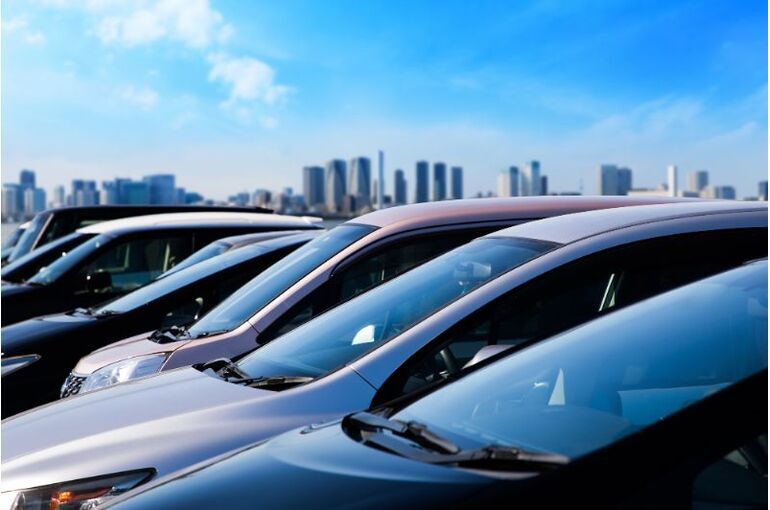ハイブリッド車と普通車、どちらがおすすめ？それぞれご紹介