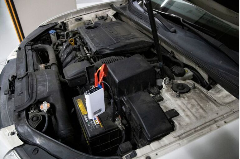 ハイブリッド車のバッテリーは充電できる？詳しくご紹介